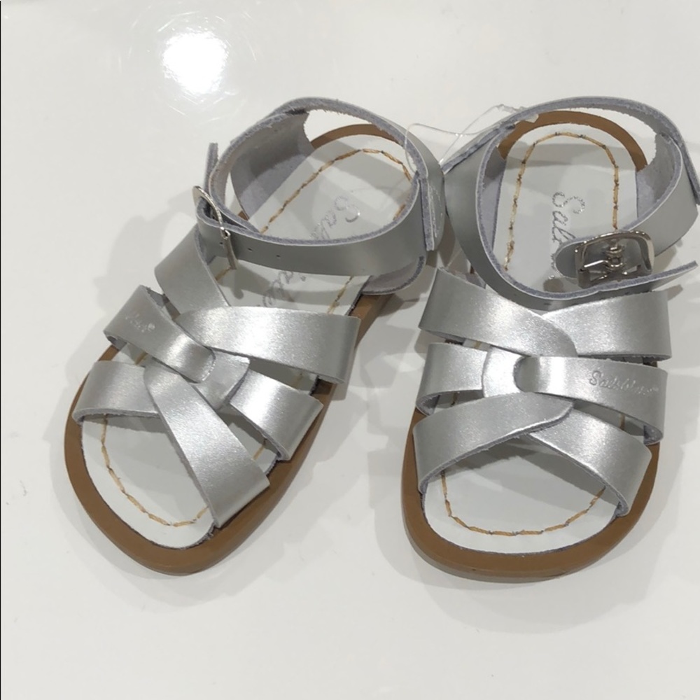 NWT Salt Water Sandals - size 6